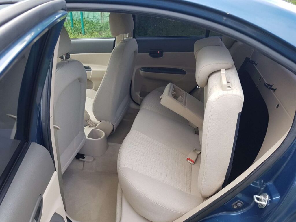 curatare tapiterie auto cu aburi injectie extractie spalare igienizare cu aburi Oradea